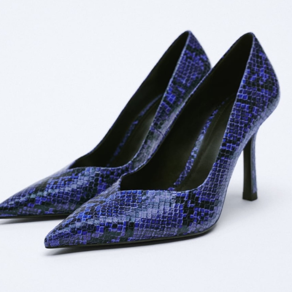 NWT Zara pointy High blue pattern sexy heels. New Years, Christmas holiday